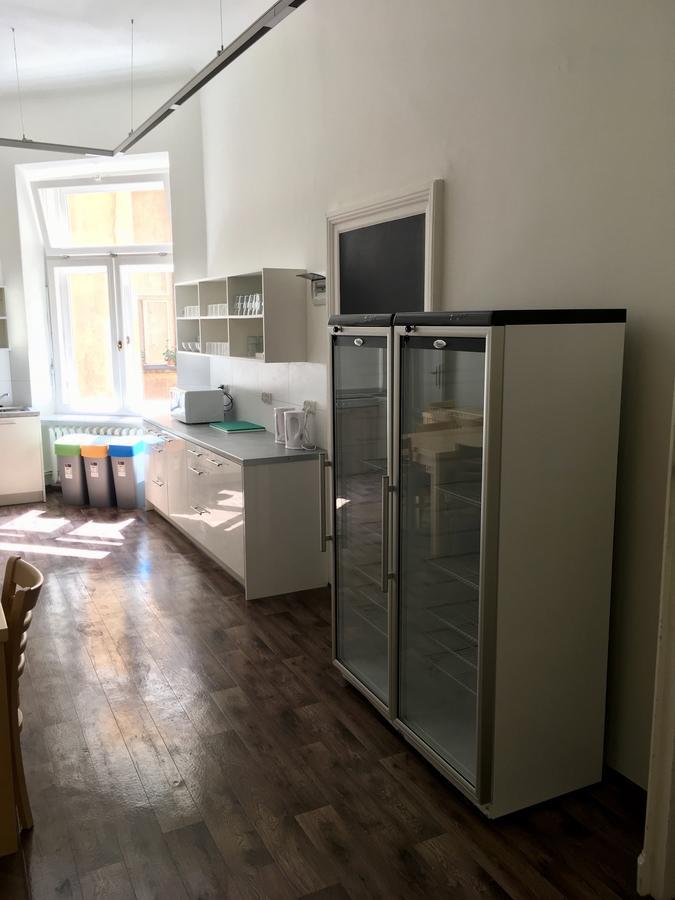 Bison Hostel Cracovia Esterno foto