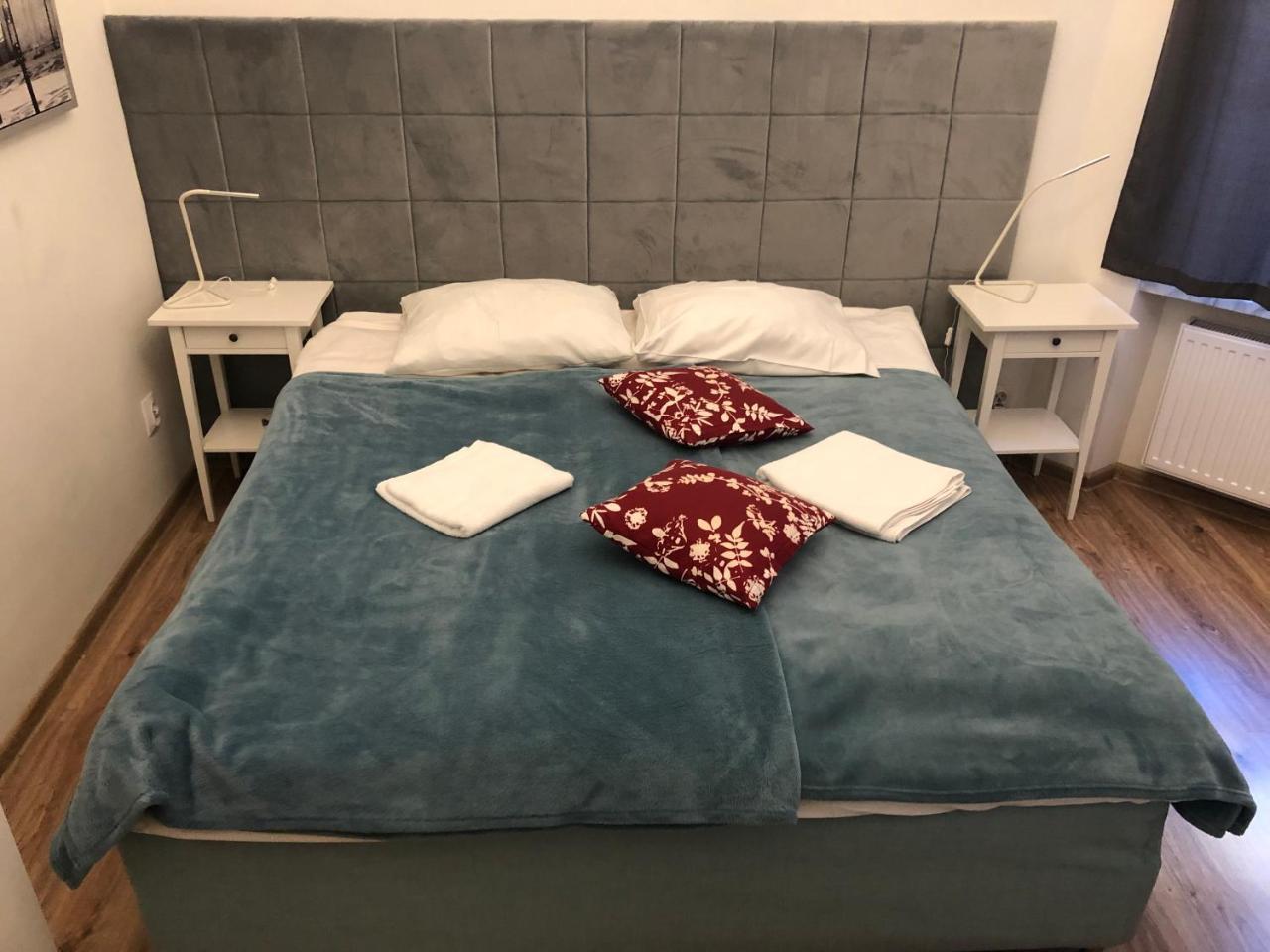 Bison Hostel Cracovia Esterno foto
